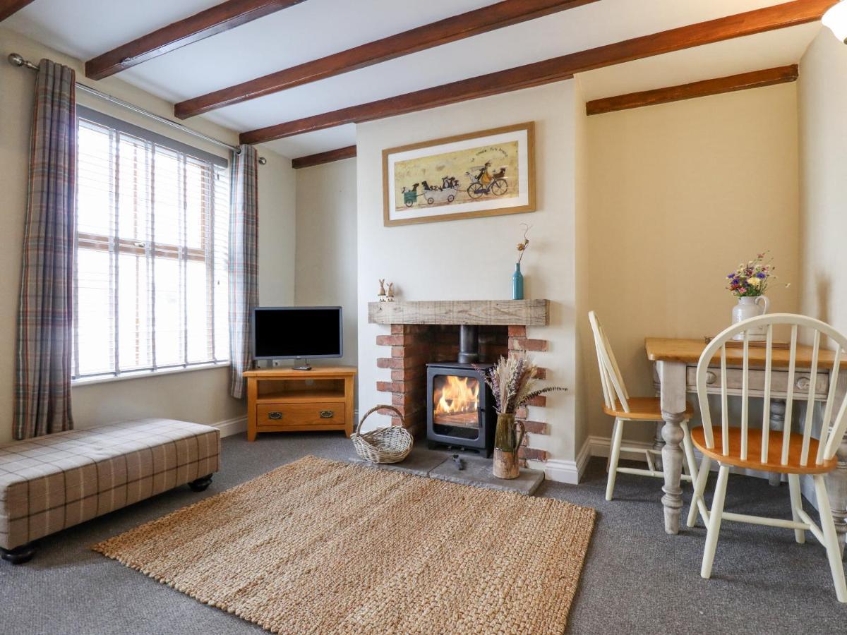 The Cottage 16 Northside Patrington المظهر الخارجي الصورة