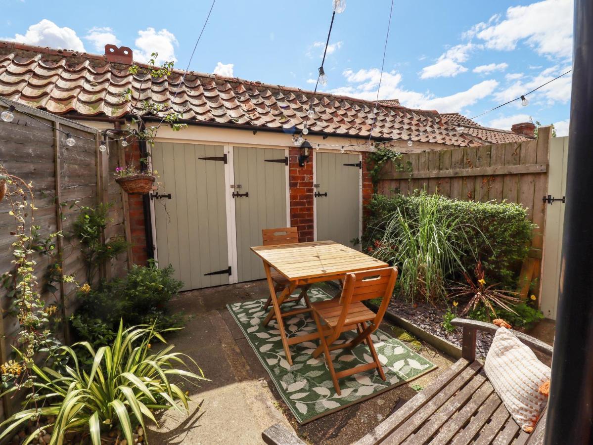 The Cottage 16 Northside Patrington المظهر الخارجي الصورة
