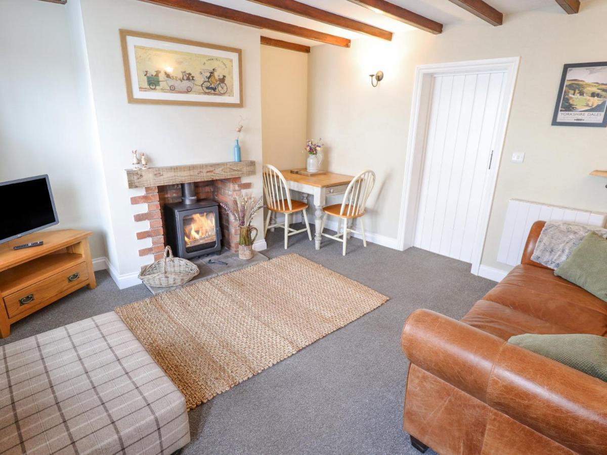 The Cottage 16 Northside Patrington المظهر الخارجي الصورة