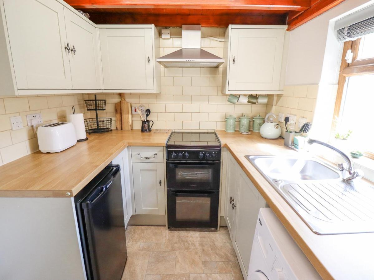 The Cottage 16 Northside Patrington المظهر الخارجي الصورة